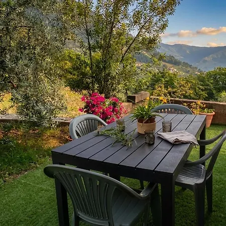 Casadolcelago Con Giardino Vista Private Parking