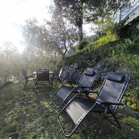 Casadolcelago Con Giardino Vista Private Parking