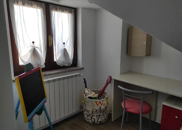 Casadolcelago Con Giardino Vista Private Parking Marone
